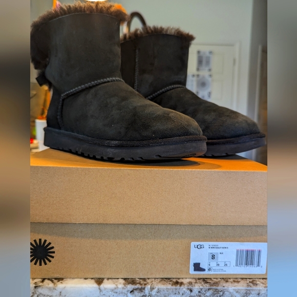 UGG Shoes - UGG Mini Bailey Bow - Size 8 - Black - Worn Twice